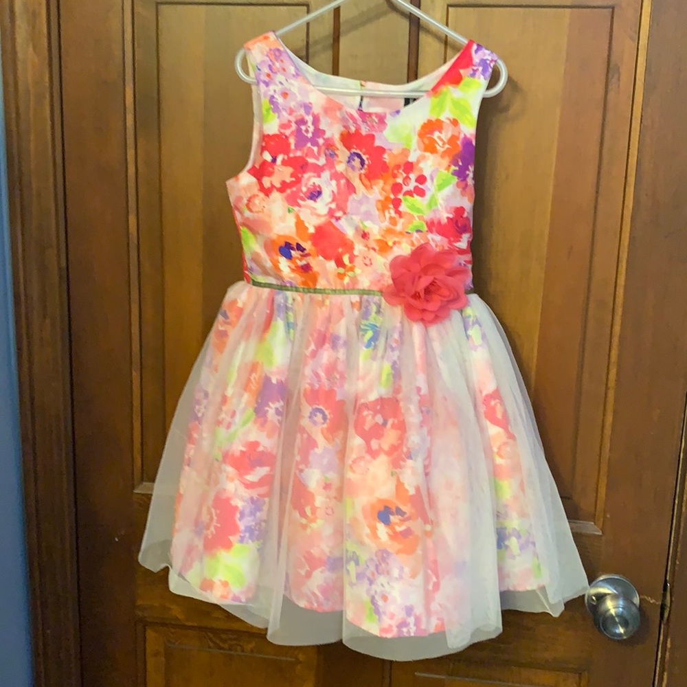 Like new size 6 dress